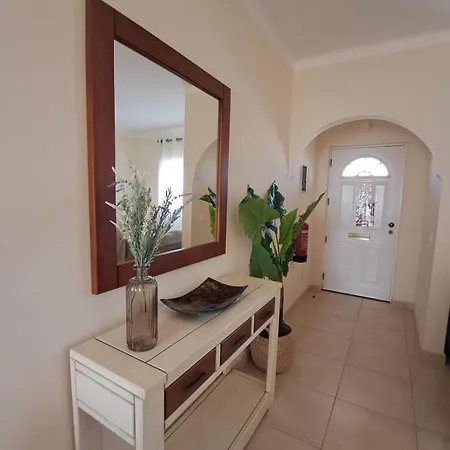 Oasis Parque 1 דירה