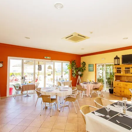 Oasis Parque 1 * פורטימאו
